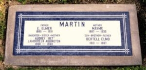 Grave marker for Bet Lamoureux. Photo courtesy of CRob (findagrave.com)